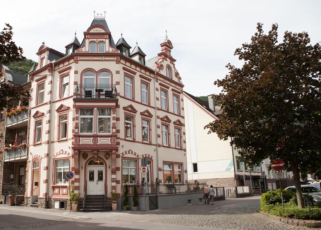 Hotel Ravene Cochem Exterior photo
