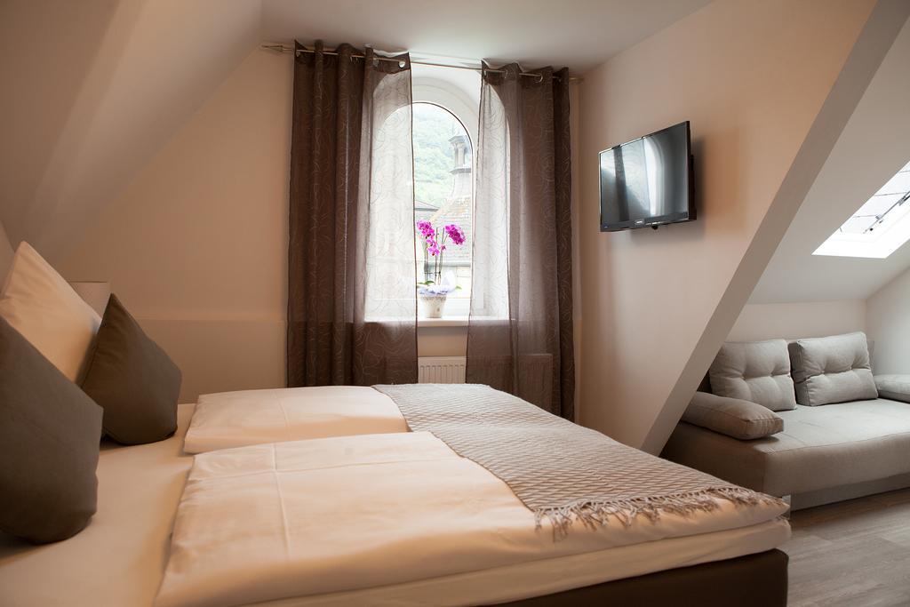 Hotel Ravene Cochem Exterior photo