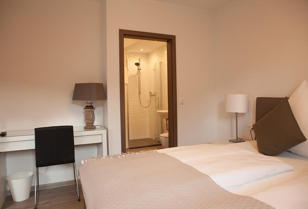 Hotel Ravene Cochem Exterior photo