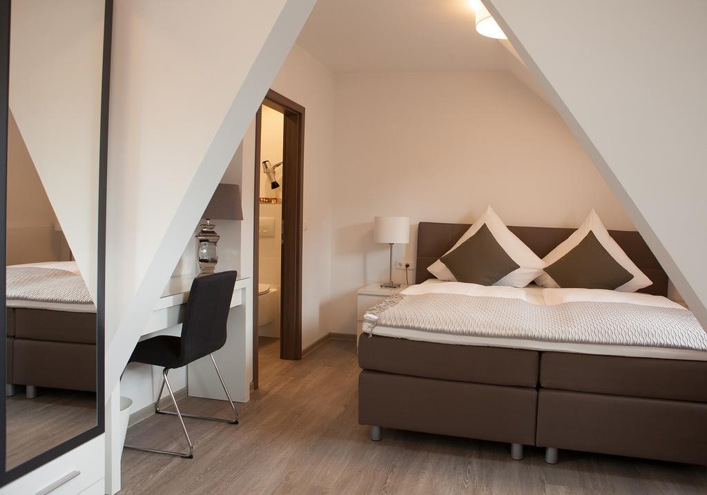 Hotel Ravene Cochem Exterior photo
