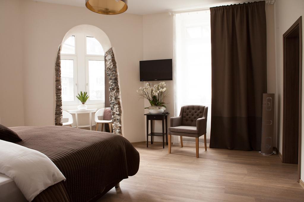 Hotel Ravene Cochem Exterior photo