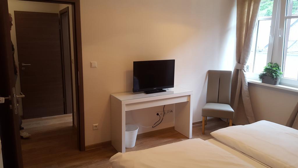 Hotel Ravene Cochem Exterior photo